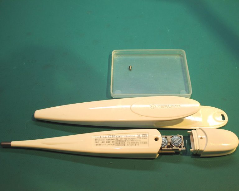 TERUMO テルモ 電子体温計の電池交換