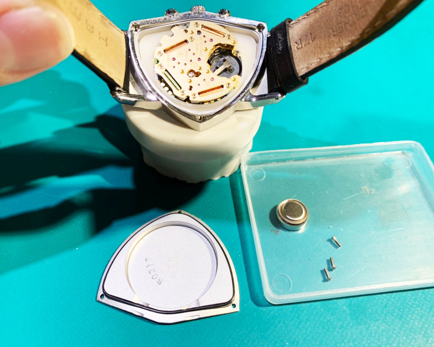 ハミルトン ベンチュラ H244121の電池交換 