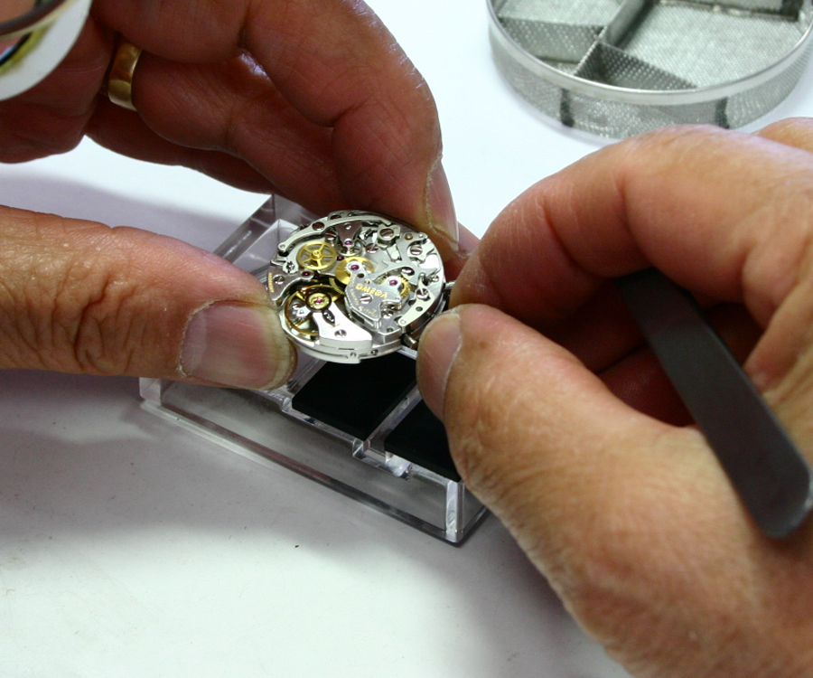 止まってしまった時計の修理 | 時計修理のMr.BOB 事例ブログ