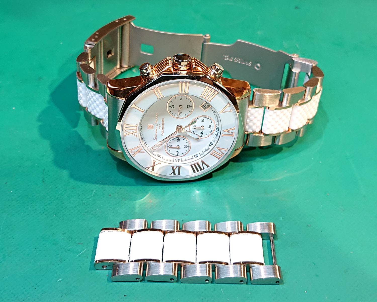 Salvatore Marra SM15104のサイズ調整 | 時計修理のMr.BOB 事例ブログ